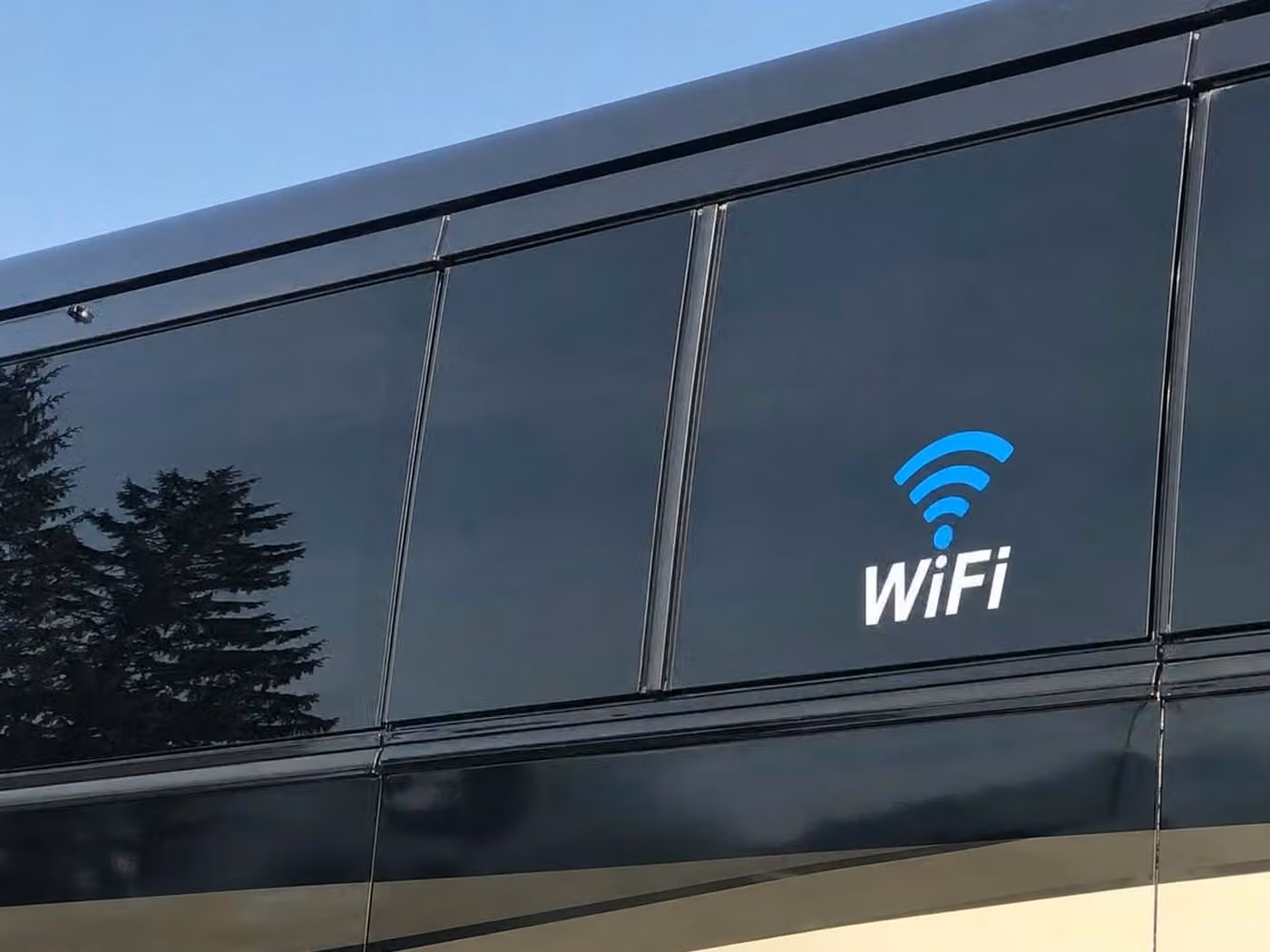 cooper city 15 passenger minibus wifi