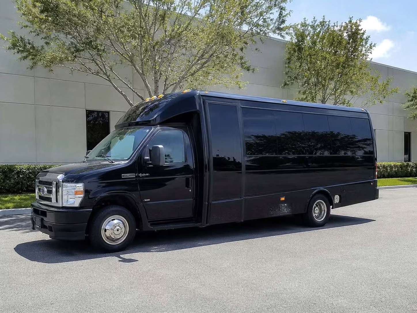 cooper city 18 passenger minibus rental