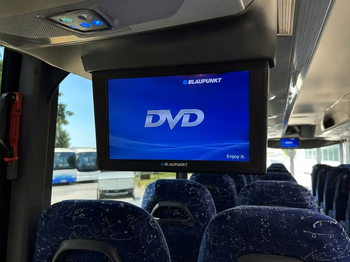 cooper city charter bus tv monitors